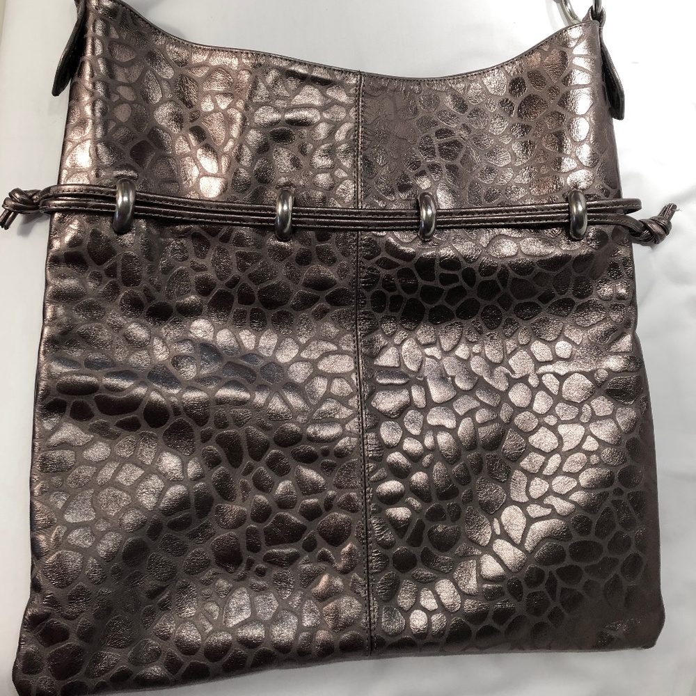 Andre Oliver taupe metallic pebble embossed leather handbag; Never used!